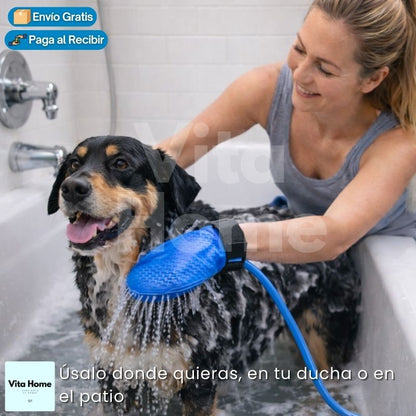 GuanteDuchaPet™ | Guante con rociador integrado para mascotas.